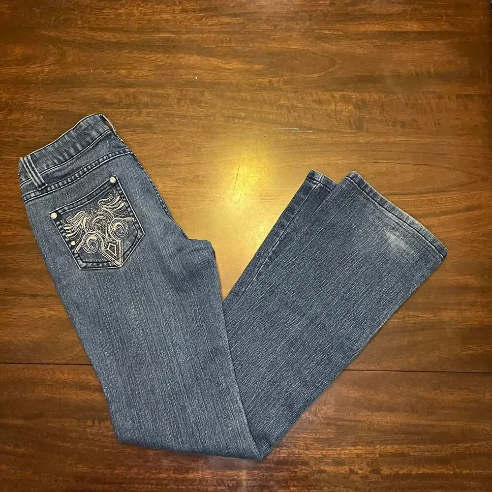 Bongo Women's Embellished Dark Wash Blue Jeans No size tag (Measures: 28x30) - Picture 7 of 7